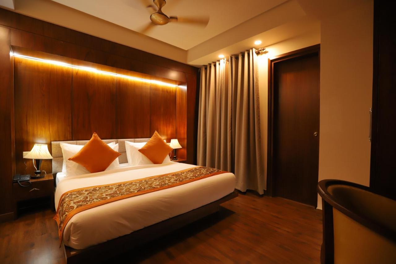 Ip Royal Hotel - New Delhi Exterior photo