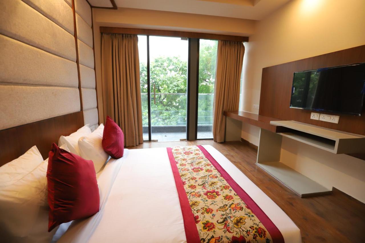 Ip Royal Hotel - New Delhi Exterior photo
