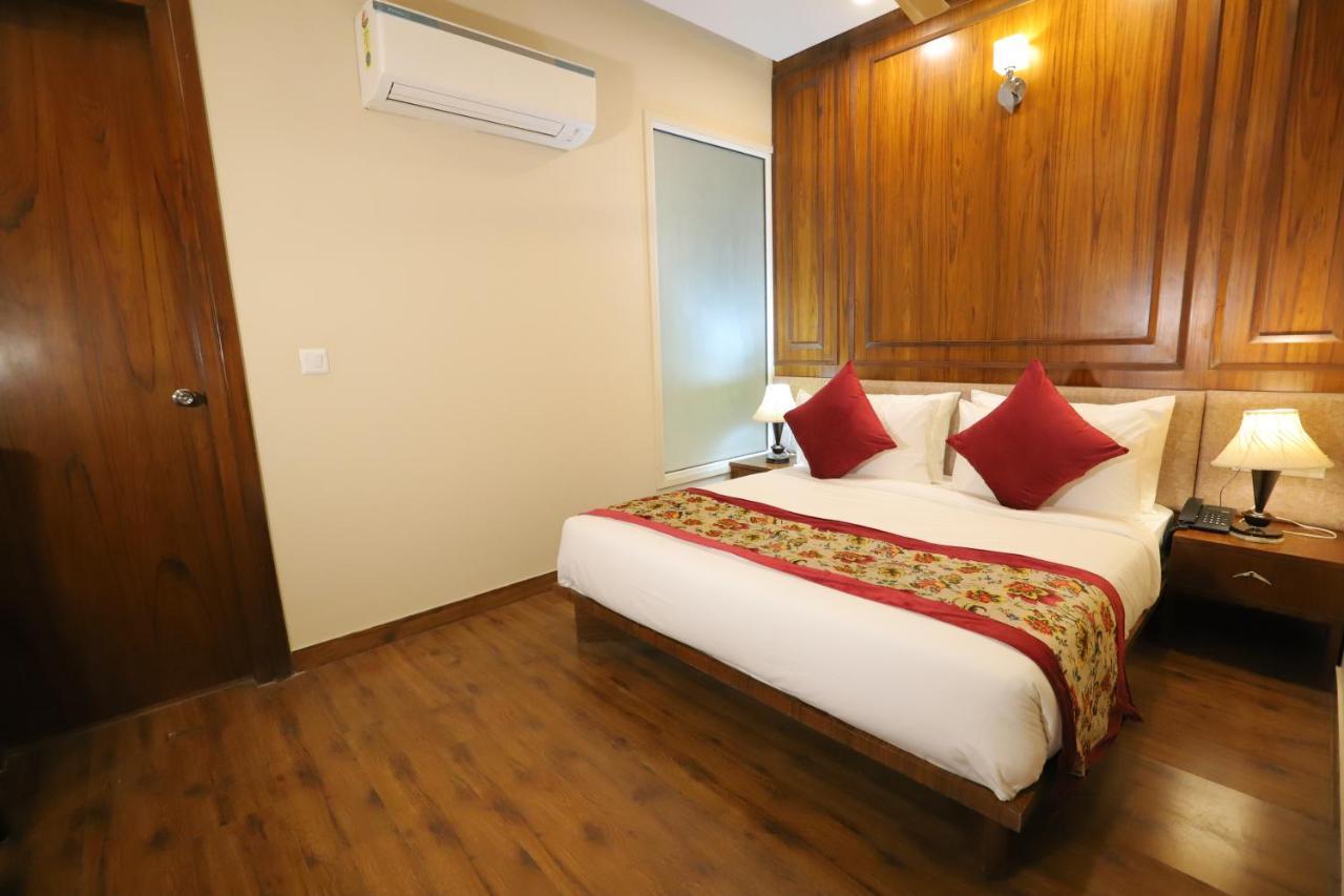 Ip Royal Hotel - New Delhi Exterior photo