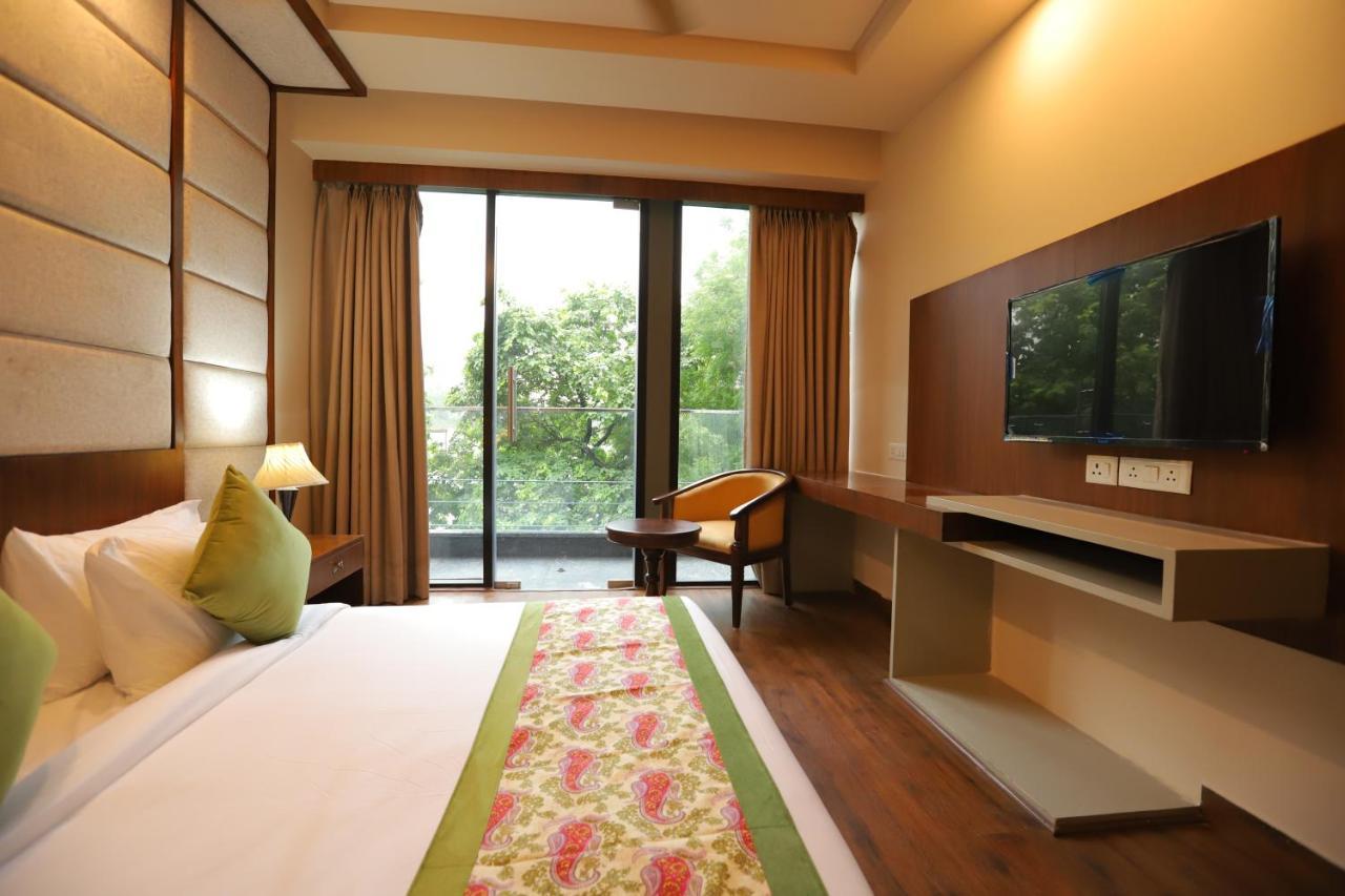 Ip Royal Hotel - New Delhi Exterior photo