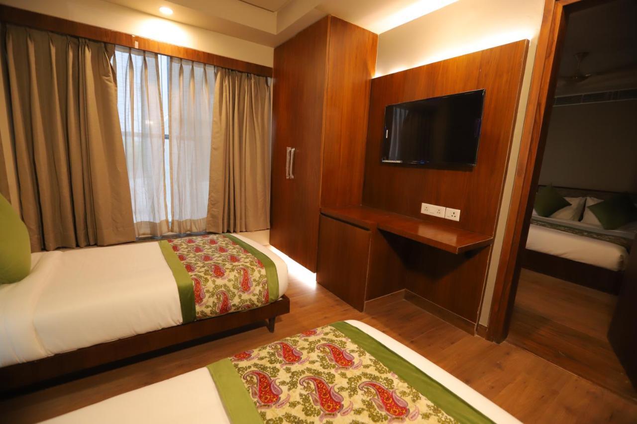 Ip Royal Hotel - New Delhi Exterior photo