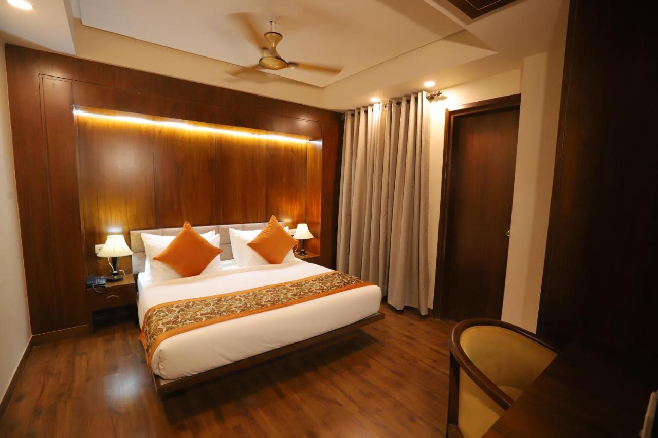 Ip Royal Hotel - New Delhi Exterior photo