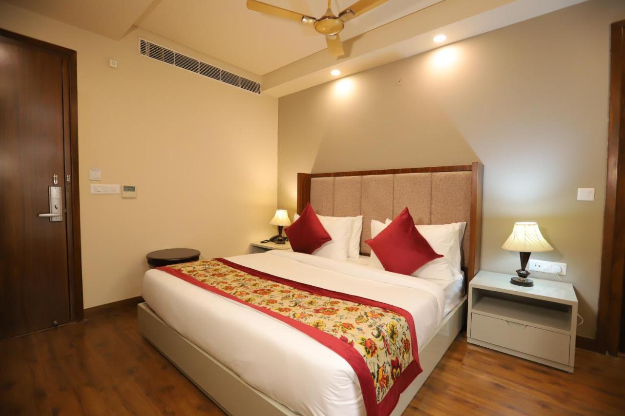 Ip Royal Hotel - New Delhi Exterior photo