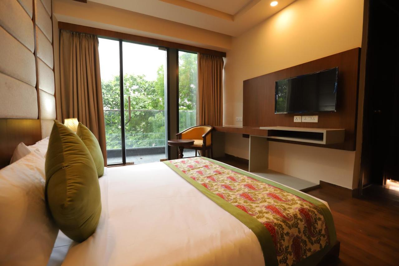 Ip Royal Hotel - New Delhi Exterior photo