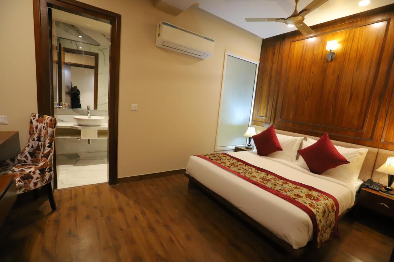 Ip Royal Hotel - New Delhi Exterior photo