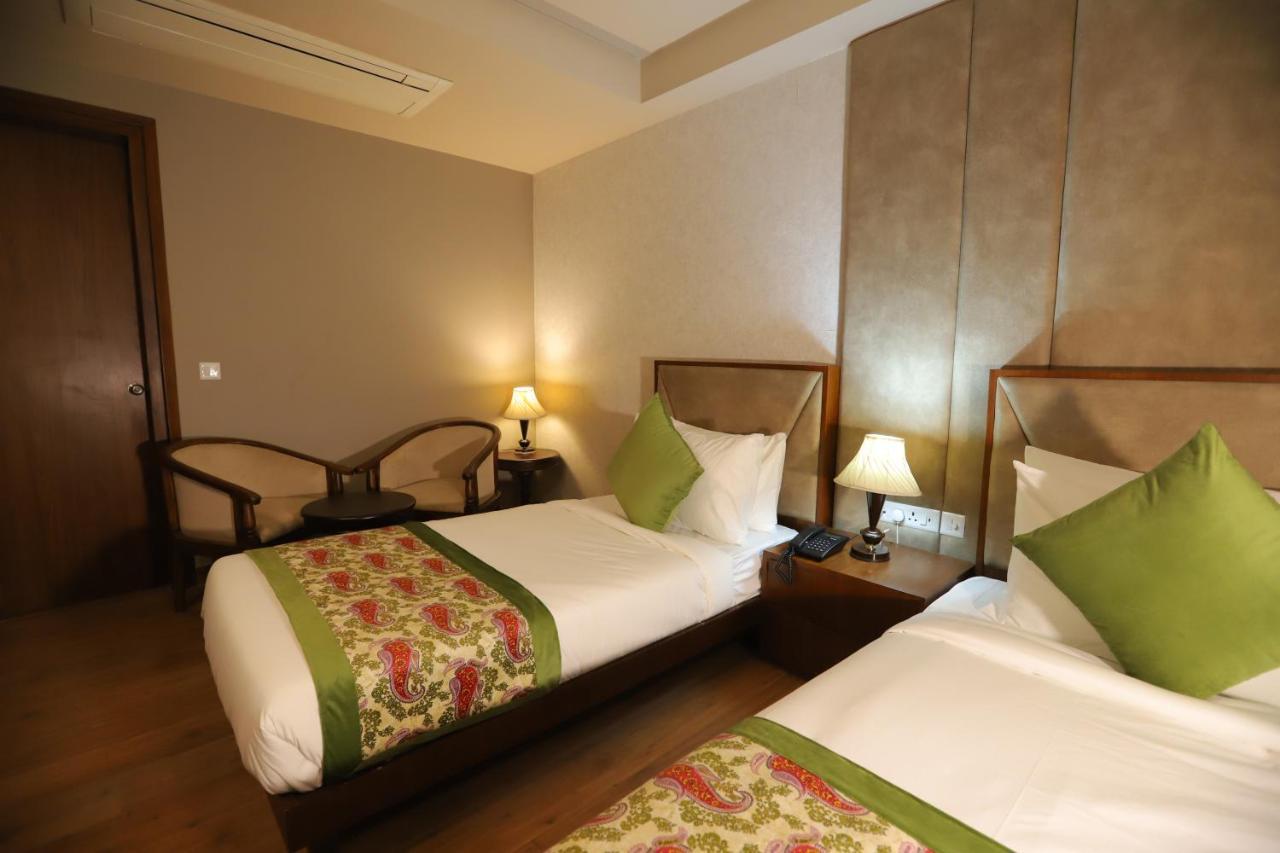 Ip Royal Hotel - New Delhi Exterior photo