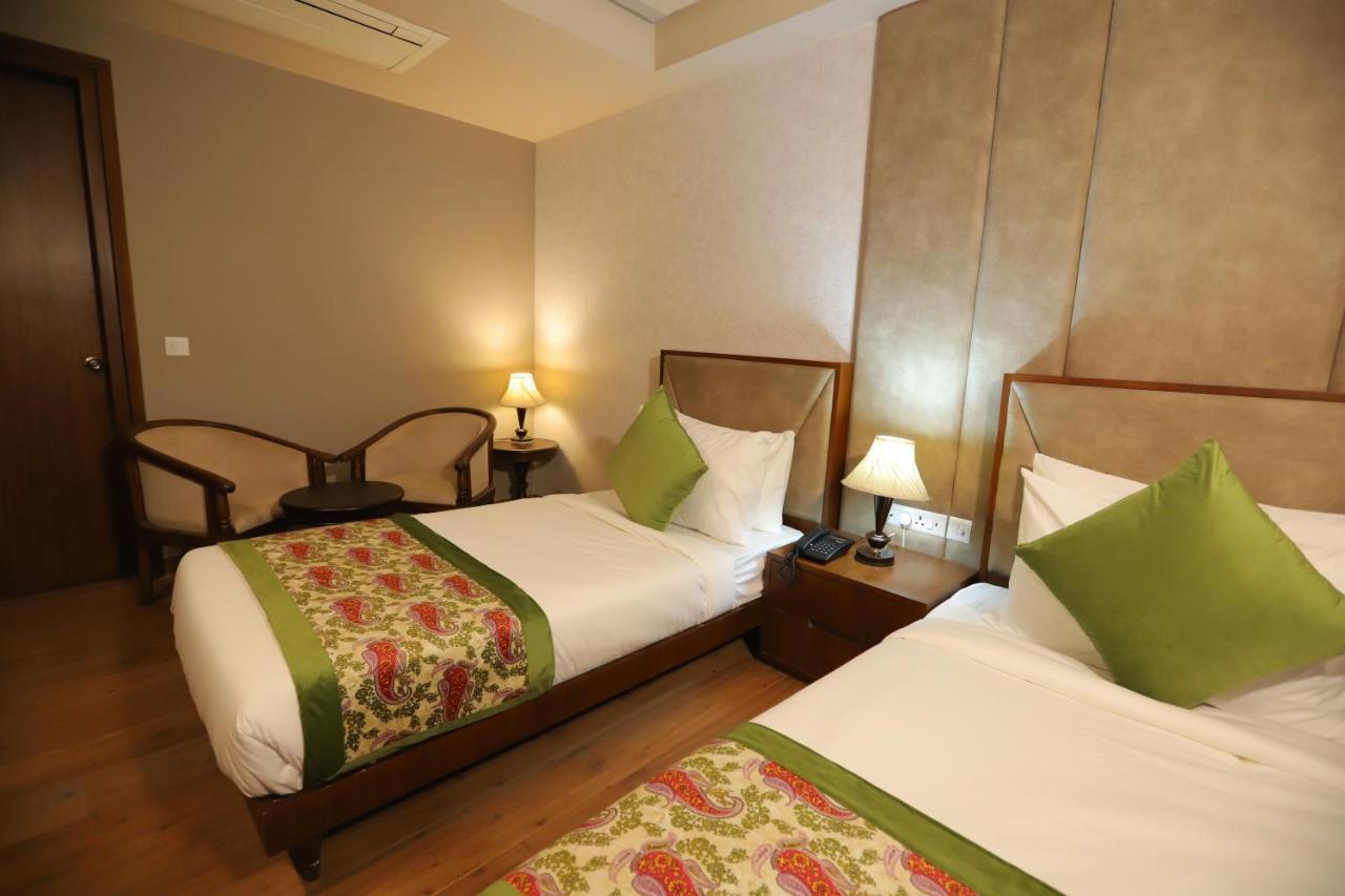 Ip Royal Hotel - New Delhi Exterior photo