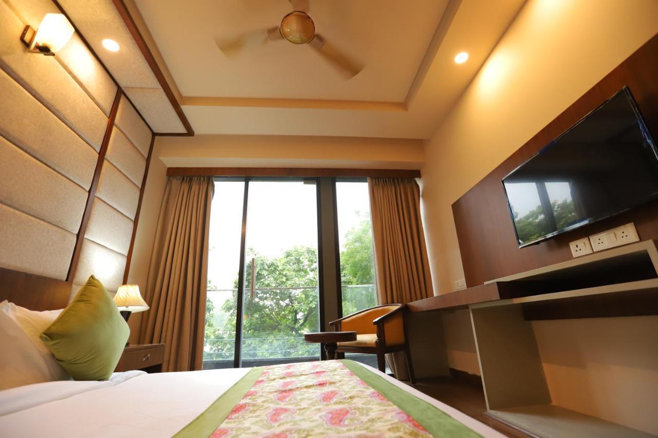 Ip Royal Hotel - New Delhi Exterior photo